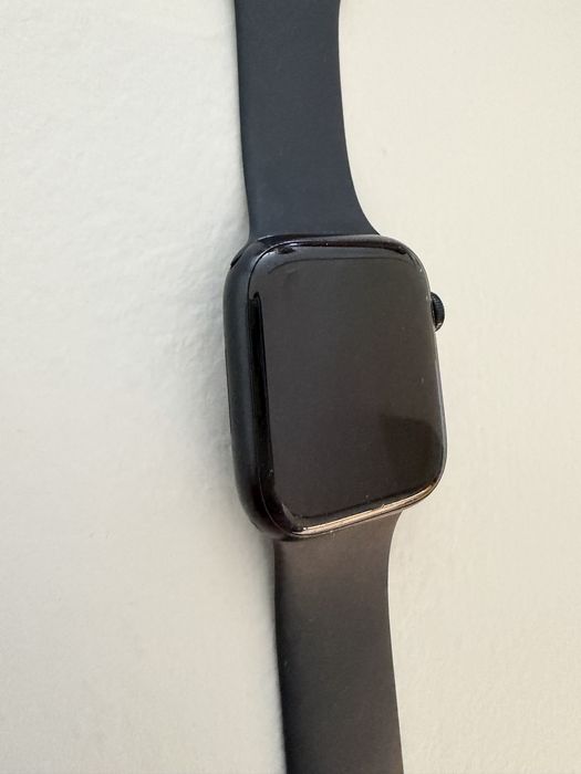 Apple Watch Series 8 45mm Midnight Aluminum GPS