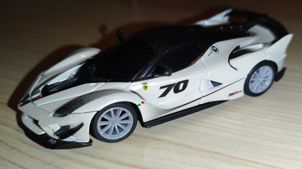 Ferrari FXX-K EVO kolekcja Shell Bluetooth FAIL