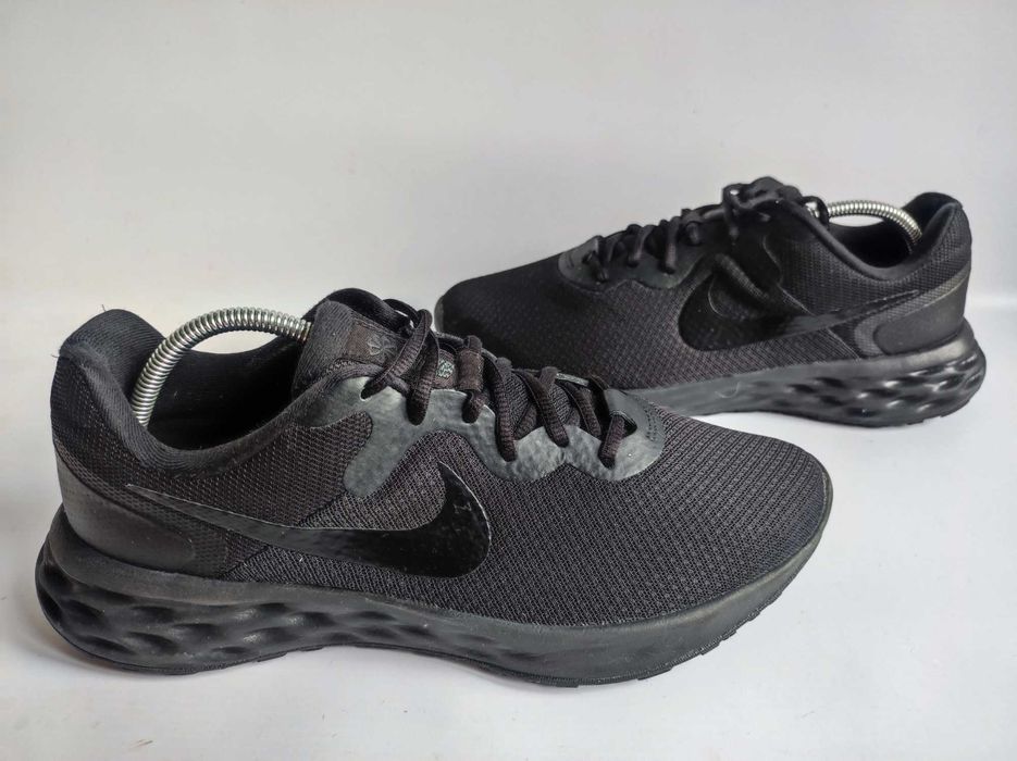 Nike Revolution 6 - Buty do biegania r. 42