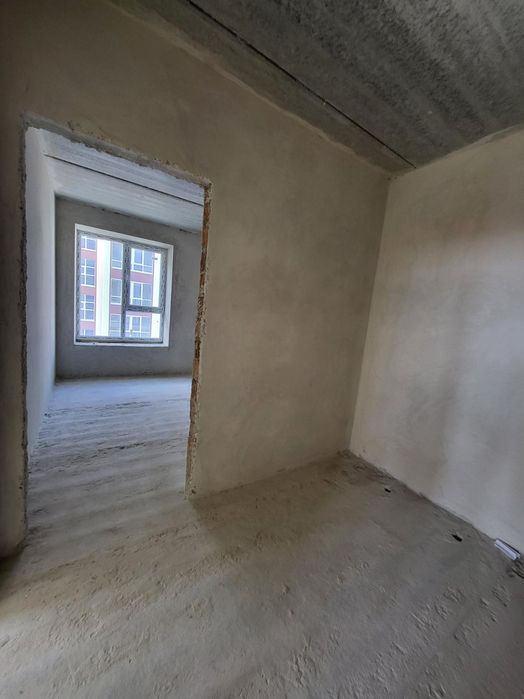 Продаж 2 кім квартири з затишною локацією