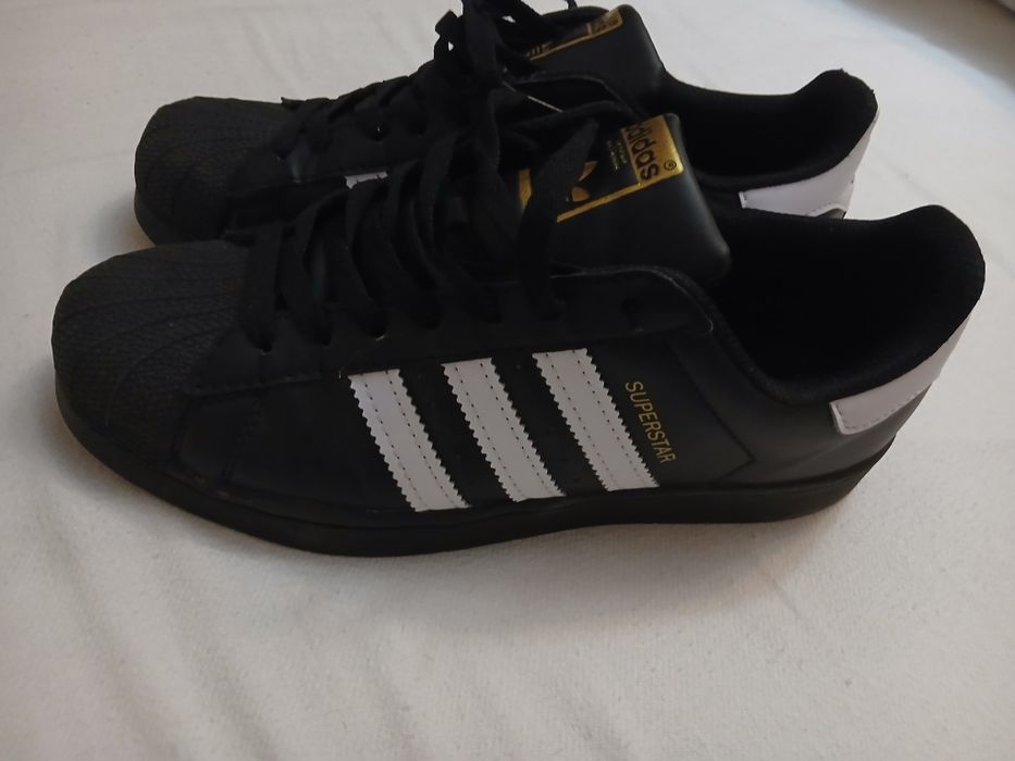Adidas superstar