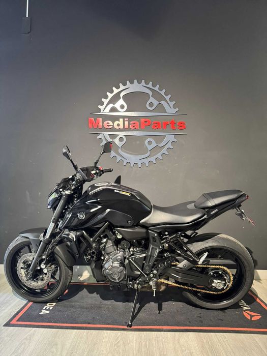 YAMAHA MT07 DE 2023
