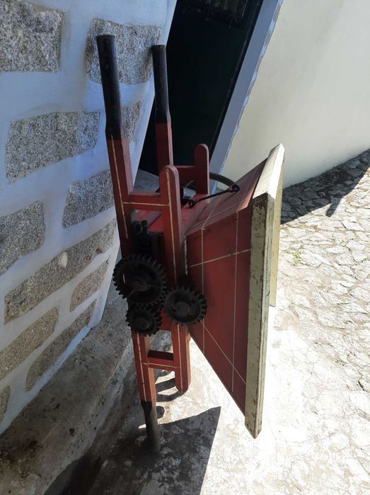 Vendo Esmagador de uvas manual