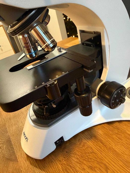 Mikroskop Laboratoryjny Delta Optical L-1000 LED Mikroskop w doskonałym stanie. Użyty może 4 razy!