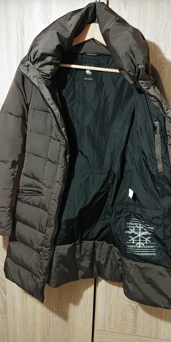 Zimowa kurtka puchowa zara 34 xs z paskiem