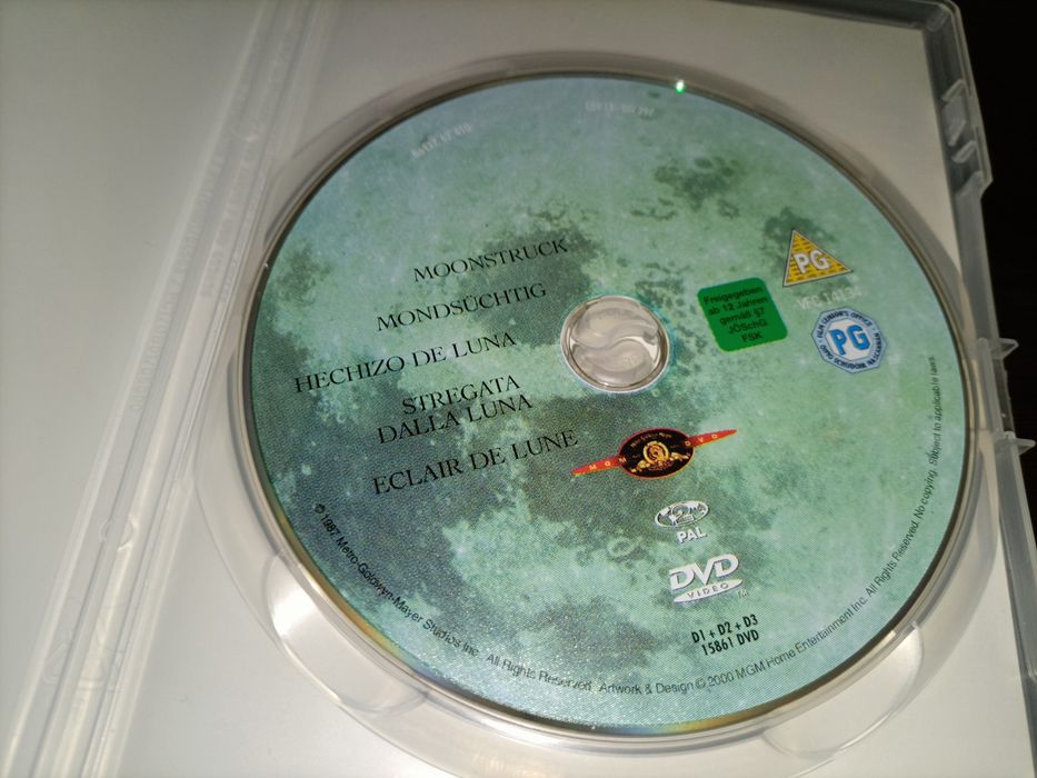 O feitiço da lua_raro64586354932097121