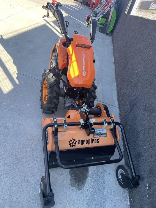 Motocultivador 15 cavalos com triturador de martelos