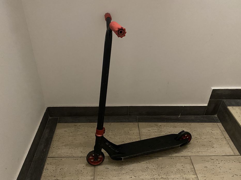 Hulajnoga Ethic Erawan Red