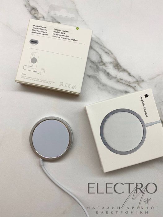 Бездротова зарядка MagSafe Charger 15W