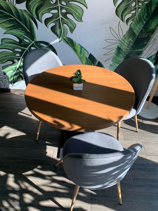 Продам столи деревʼяна стільниця, залізні ніжки