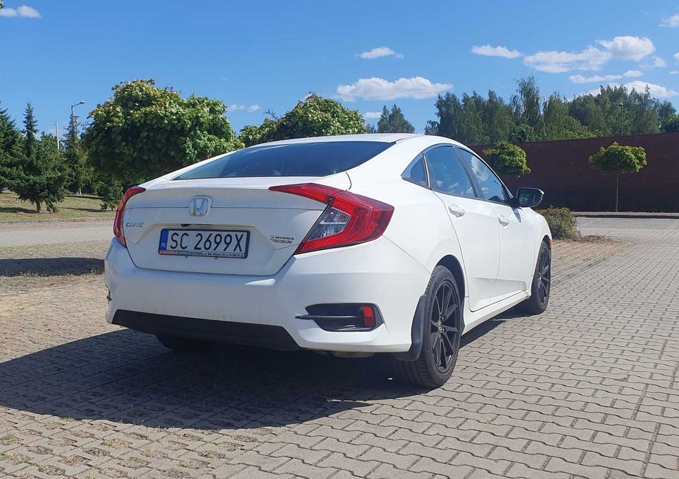 Honda CIVIC  X Sedan
