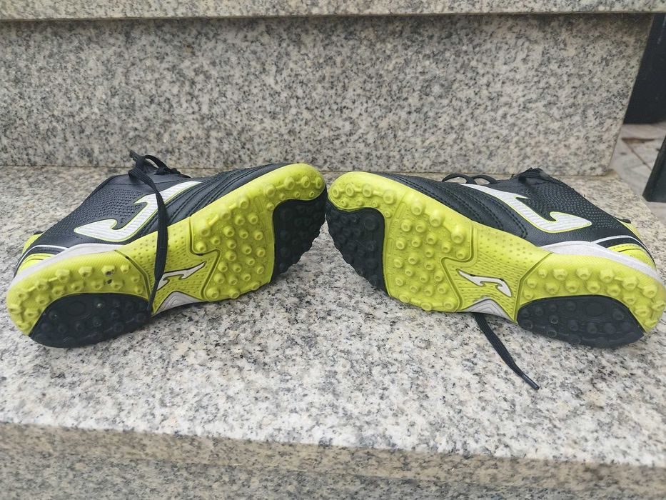 Sapatilhas Joma Criança - Tamanho 31