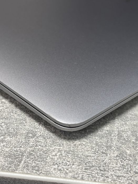 Macbook air M1, 16 GB