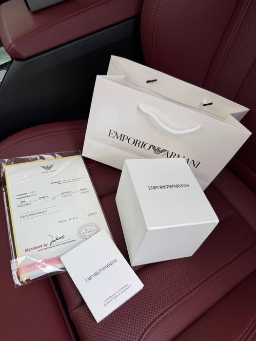 Тренд цього сезону!Часи Emporio Armani!
