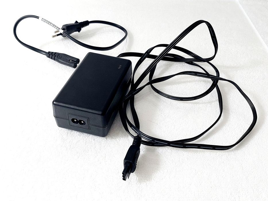 Oryginalny zasilacz HP AC Power Adapter 0957
Używany, w 100% spra