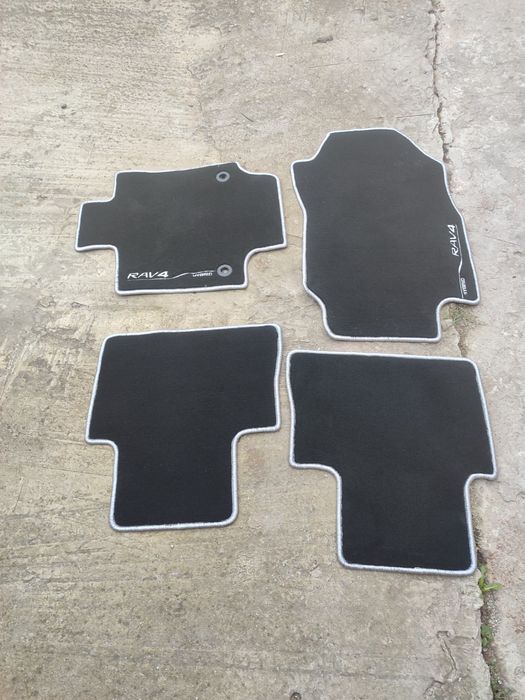 ,,Автоковрики оригінальні Тoyota RAV-4