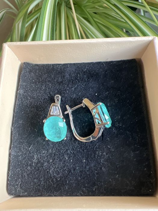 Серебрянные сережки с турмалином