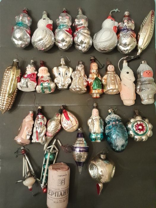 Игрушки на подвесе и прищепках