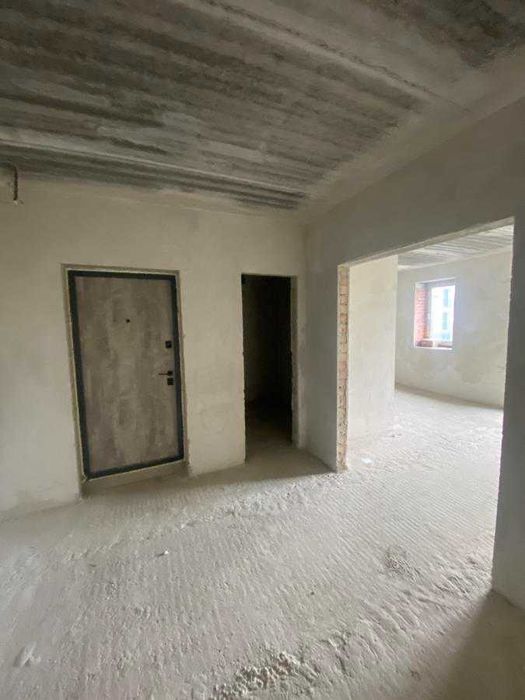 Продається 2 кімнатна квартира у зданому будинку на газі, район Каскад
