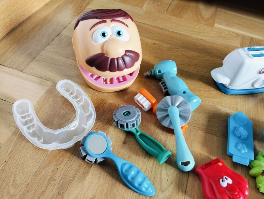 Zestaw foremek do ciastoliny toster dentysta makarony