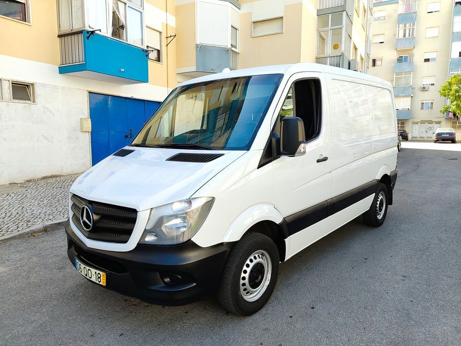 Mercedes- Benz Sprinter