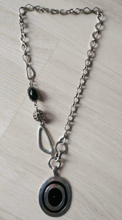 Colar "Parfois" prateado/preto