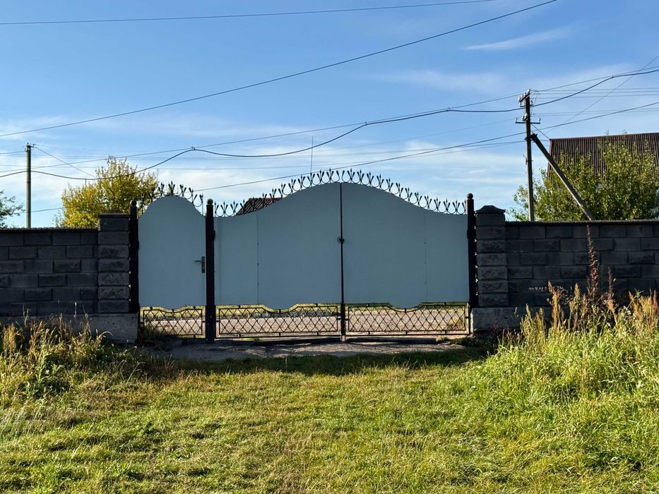 Продам добротний будинок з ділянкою! Сарнеський район!!