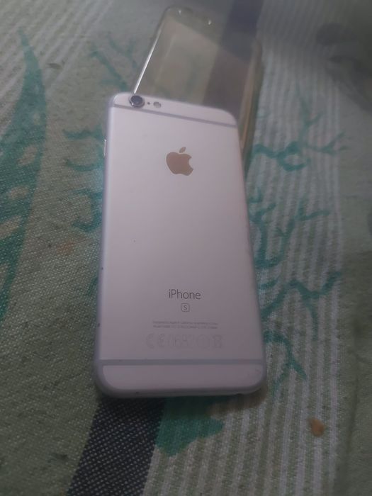 Iphone 6S com capas de oferta