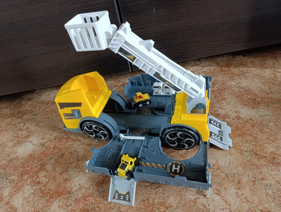 Машина раскладная ,трактор,самосвал, бетономешалка