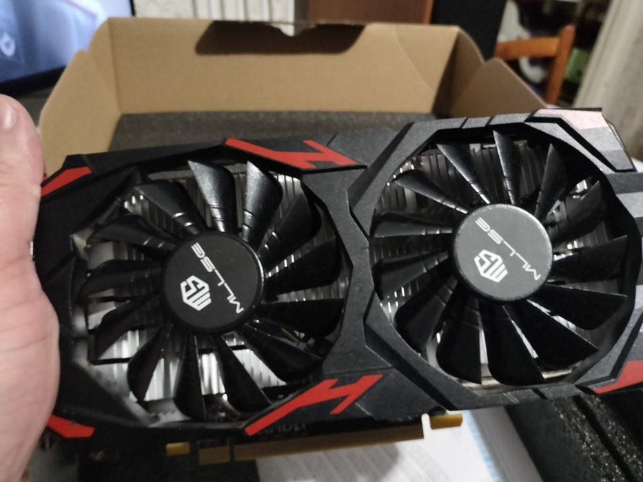 Відеокарта rx 580 8gb 2048sp НЕПРАЦЮЮЧА