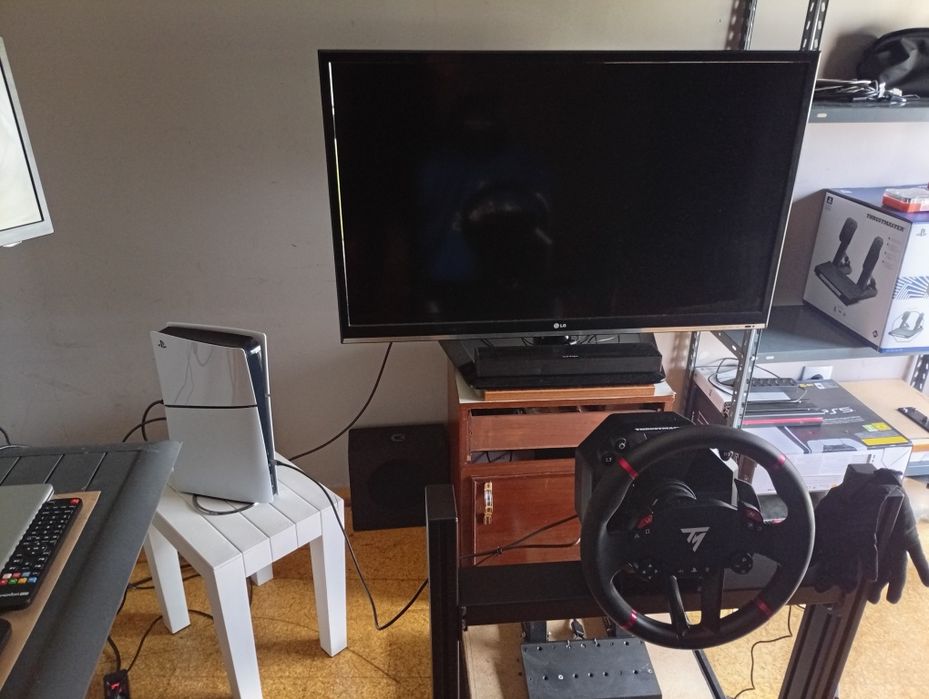 Volante Thrustmaster t598