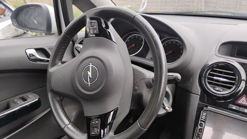 Kokpit , deska rozdzielcza opel corsa d