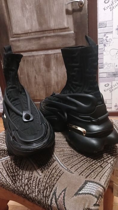 Женские кроссовки сникерсы "Shаrman".