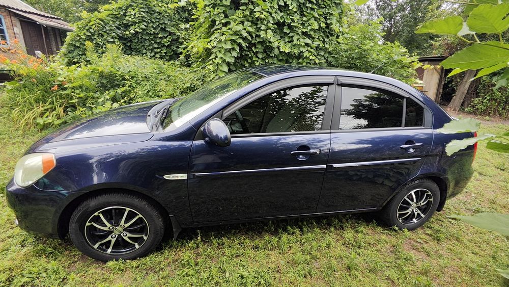 Продам Hyundai Accent 2008