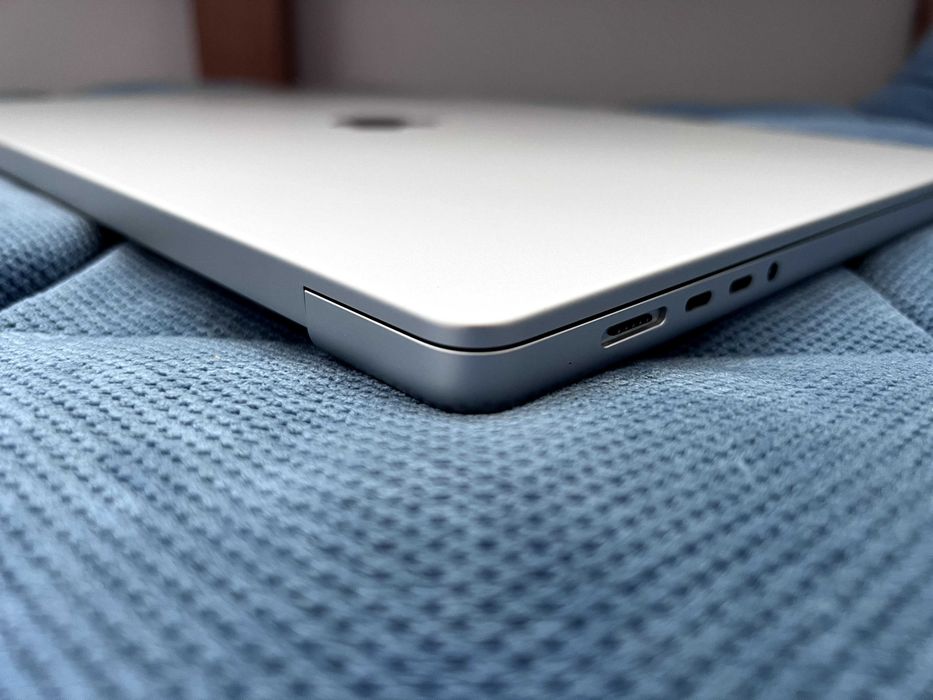 Розбірка MacBook 16 Pro 2021 A2485 Silver Space Gray
