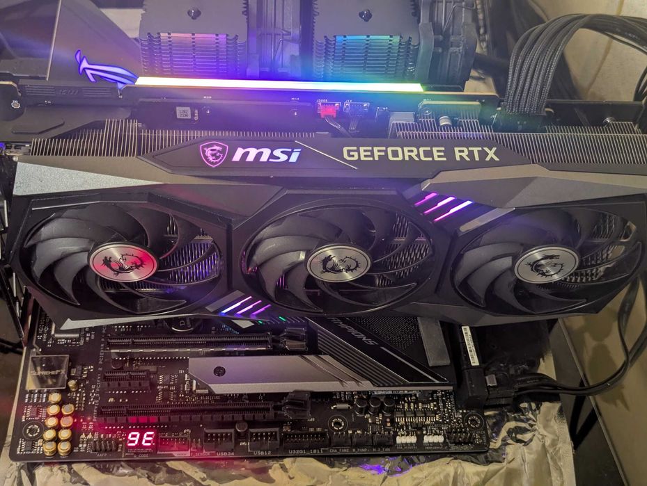 NVIDIA GeForce RTX 3090 Ti от MSI