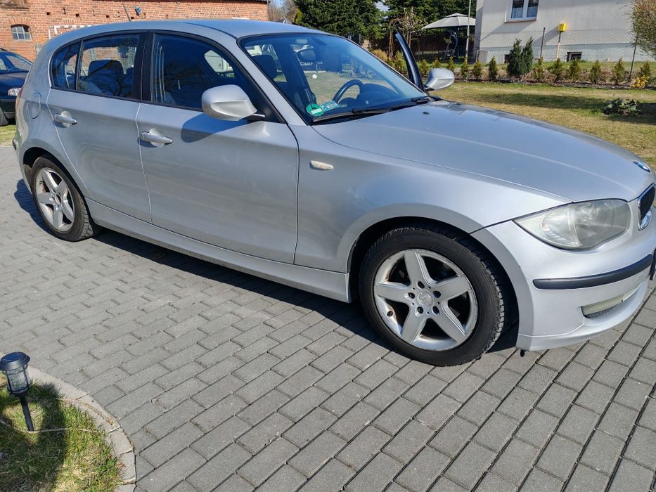 BMW 118D  zadbane, webasto i navigacja
