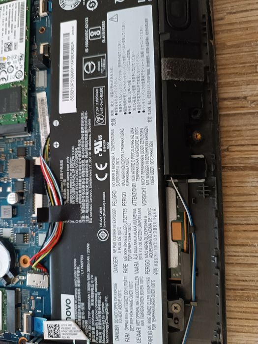 Ноутбук Lenovo V130-15IKB/i5-7200U/8Gb DDR4/256M2/15.6"/ліцензія Win10