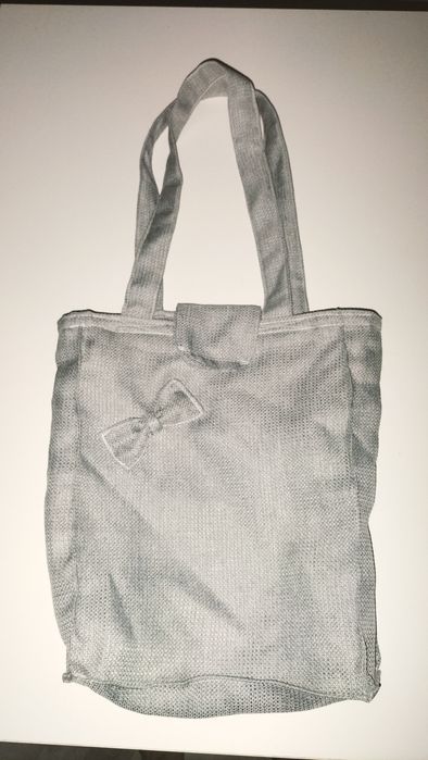 Mala Elegante com Laço