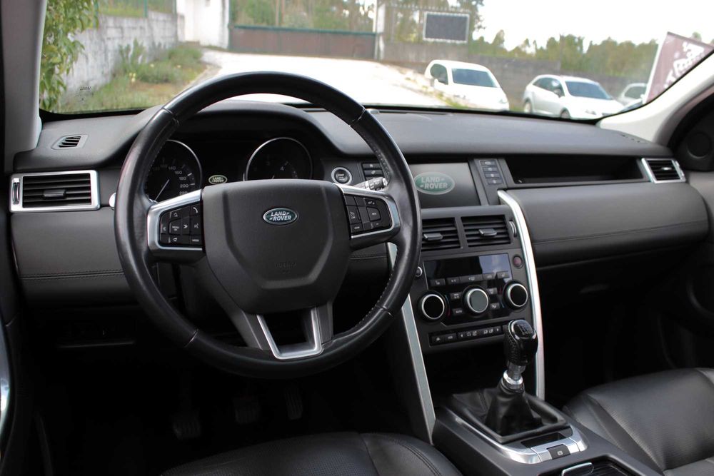 Land Rover Discovery Sport HSE 2.2 TD4 (278€/Mês)