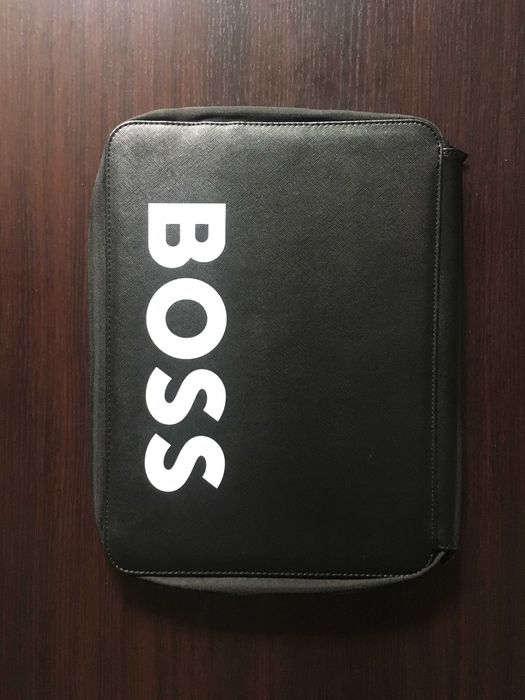 Etui na laptopa Hugo Boss czarny oryginał + gratis