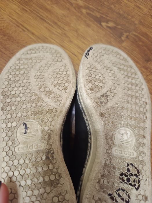 Жіночі кожані кросівки