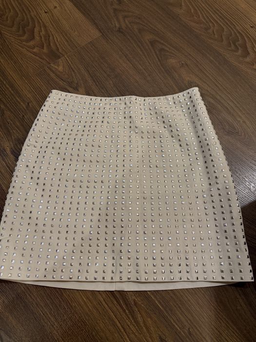 Юбка h&m с заклепками паетками 36 р