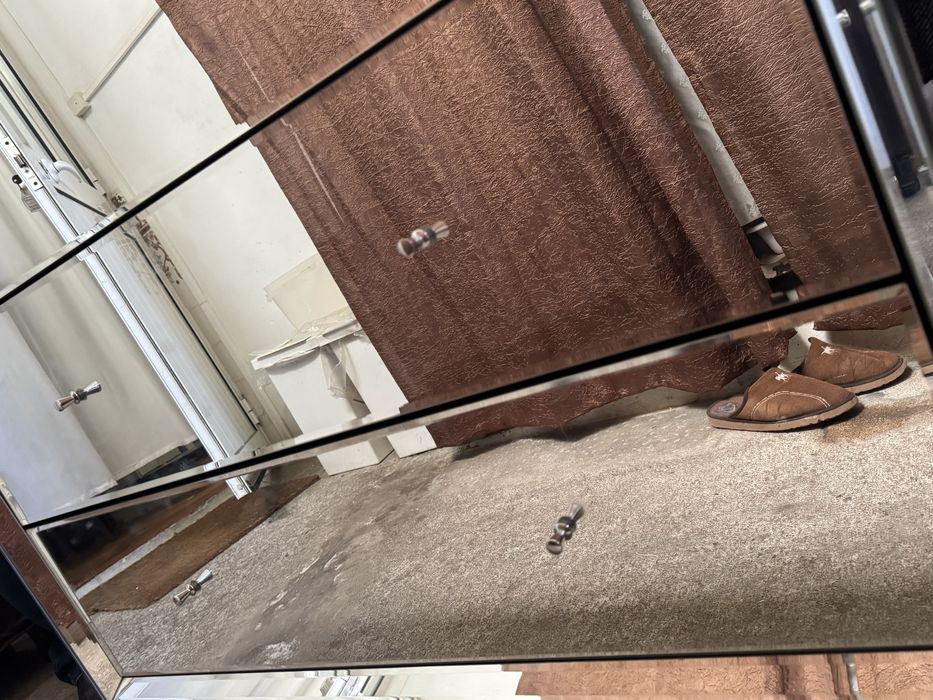 Cómoda espelhada Khonsou - Recuperada