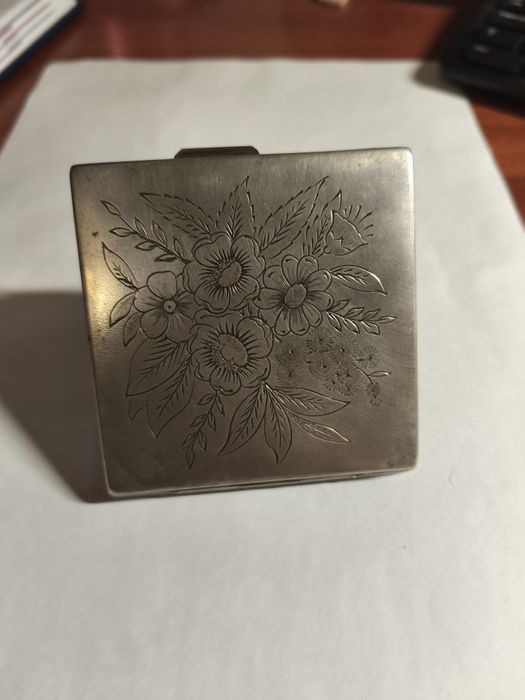 Срібна радянська  пудрениця 875 проба