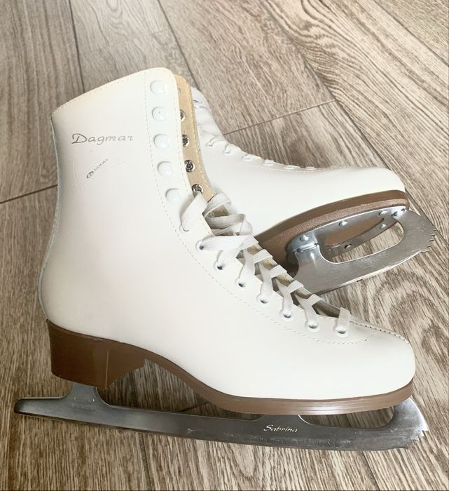 Ковзани жіночі 39 р. 26 см устілка