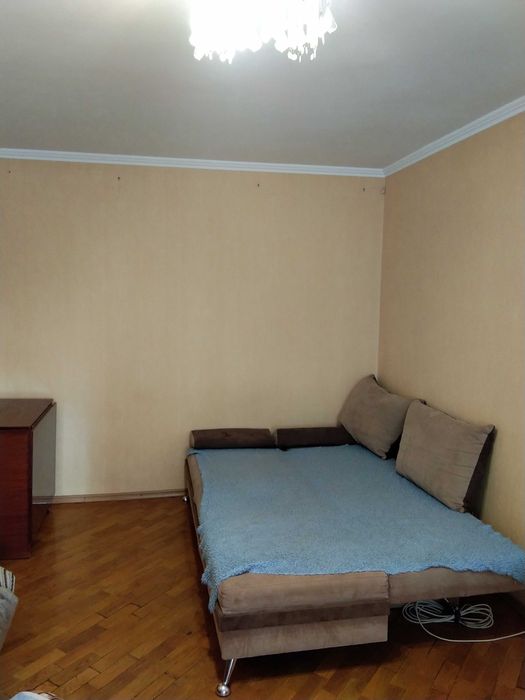 Продам диван раскладной б/у