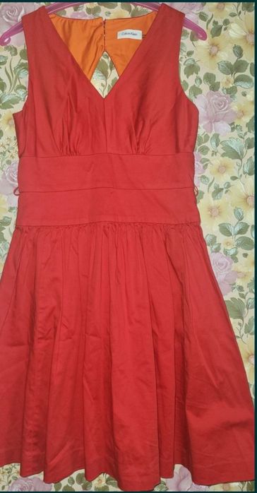 Платье красное 44р Calvin Klein оригинал приталенное
Длина 90 пог 44 п