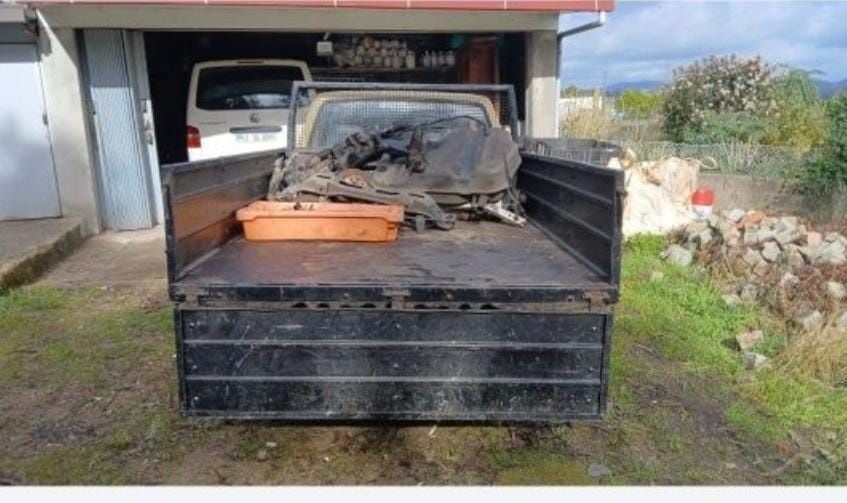 Carrinha de caixa aberta