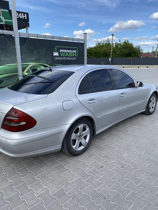 Mercedes-Benz E270cdi  E-Clas W211
